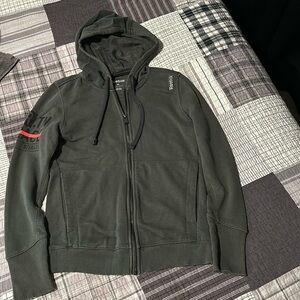 Reebok Playdry Spartan Zip-up Hoodie size medium